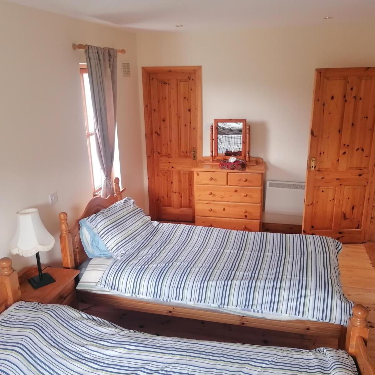 Holiday home Cheerful 3 Bedroom With Open Fire