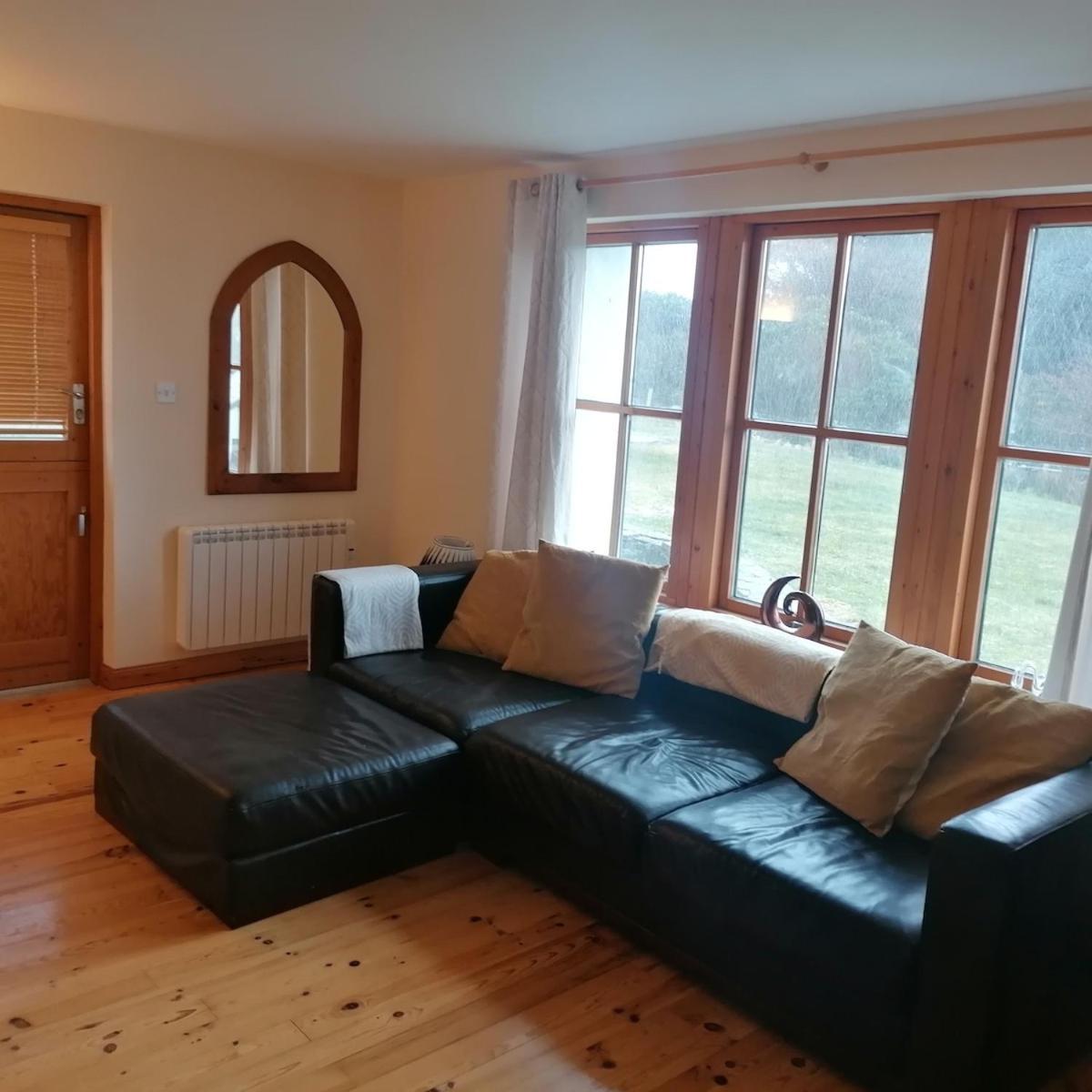 Holiday home Cheerful 3 Bedroom With Open Fire